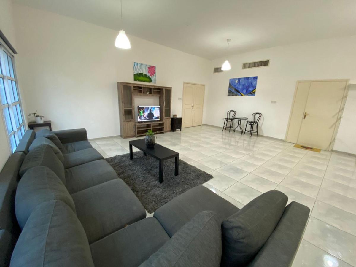 Comfortable Private Rooms In Compound Housing Dubái Exterior foto