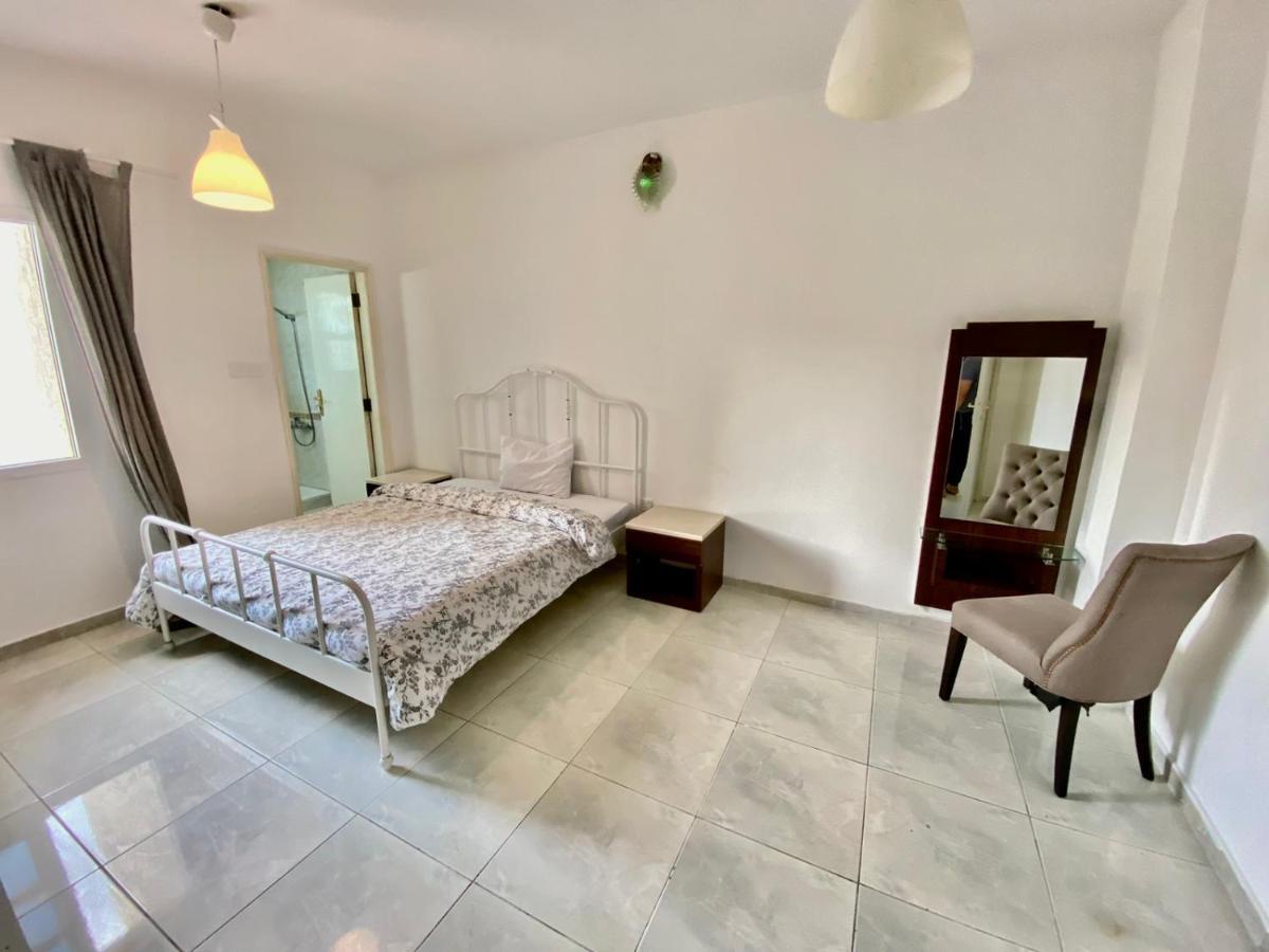 Comfortable Private Rooms In Compound Housing Dubái Exterior foto