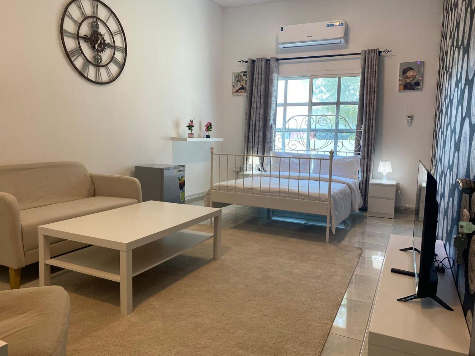 Comfortable Private Rooms In Compound Housing Dubái Exterior foto