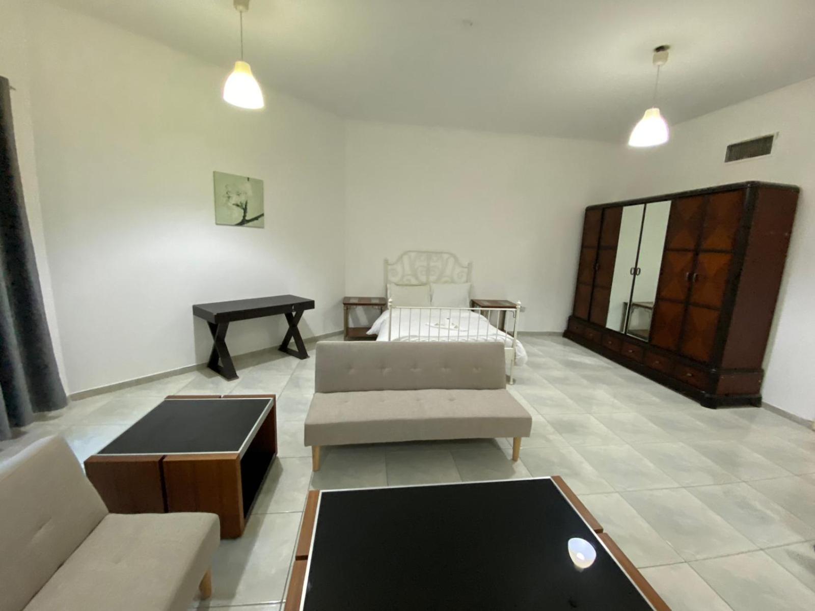 Comfortable Private Rooms In Compound Housing Dubái Exterior foto