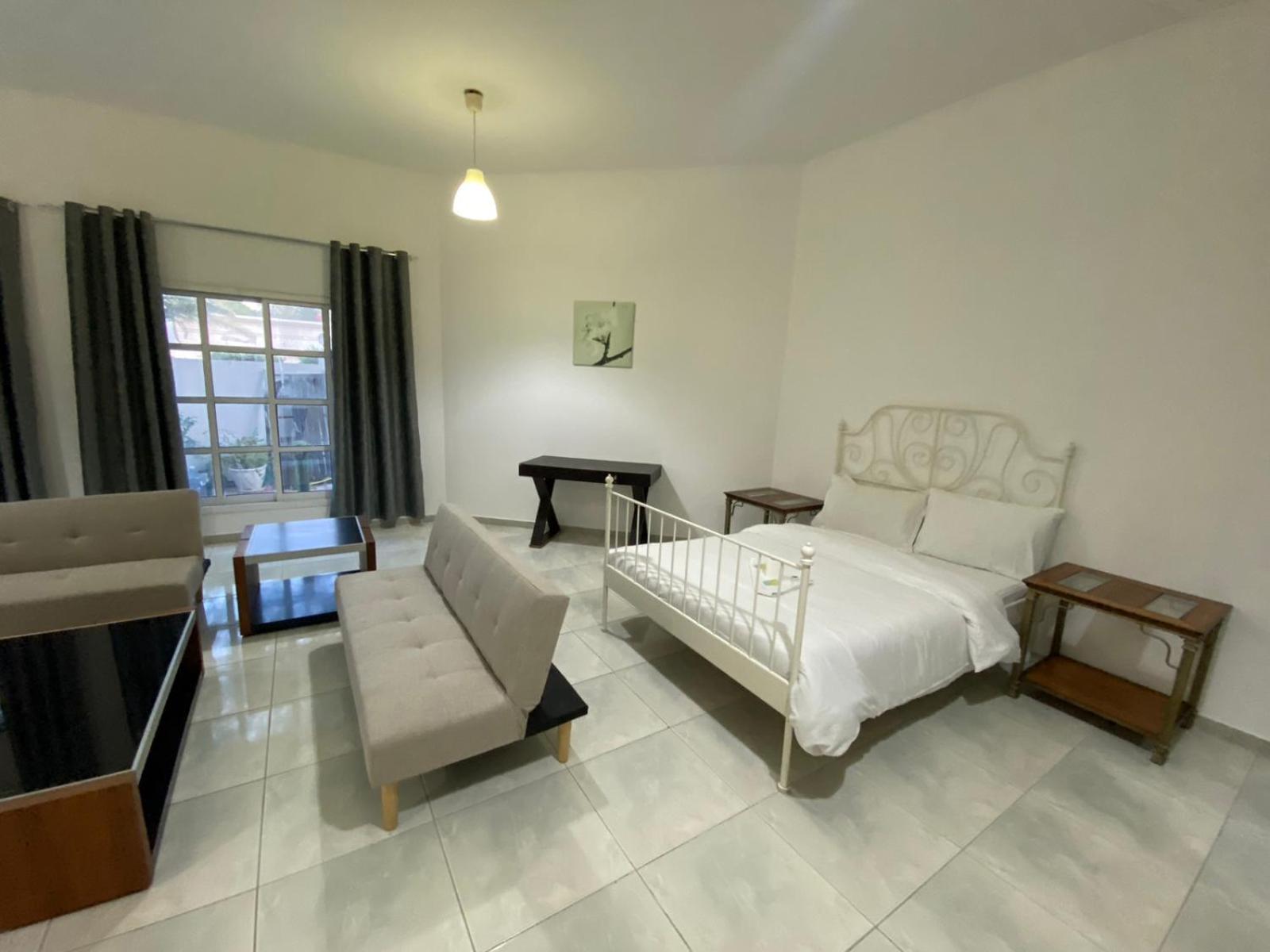 Comfortable Private Rooms In Compound Housing Dubái Exterior foto