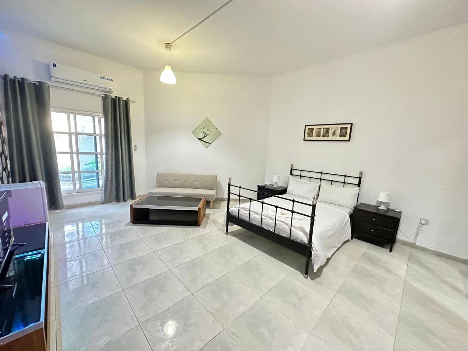 Comfortable Private Rooms In Compound Housing Dubái Exterior foto